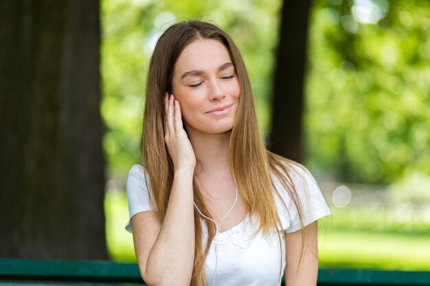 Hawt woman in public park